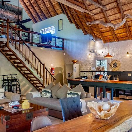 Croc Orvyll'S Kruger Lodge Marloth Park Ngoại thất bức ảnh